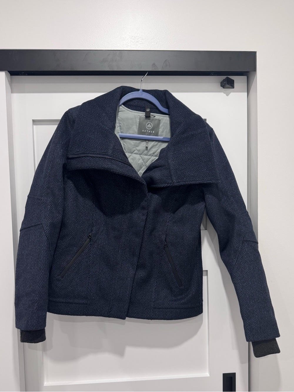 AETHER Women's Navy Herringbone Structured Blazer Jacket